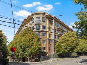 700 E Denny Way PH3, Seattle WA 98122