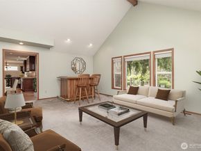 19413 135th Avenue SE, Renton WA 98058