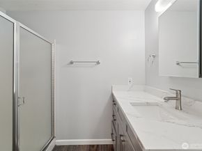 12818 SE 41st Lane B103, Bellevue WA 98006