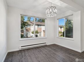 12818 SE 41st Lane B103, Bellevue WA 98006