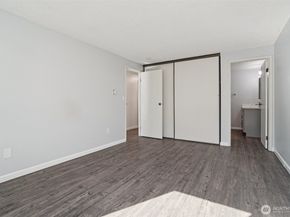12818 SE 41st Lane B103, Bellevue WA 98006