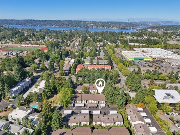 12818 SE 41st Lane B103, Bellevue WA 98006