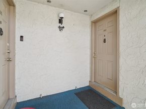 12818 SE 41st Lane B103, Bellevue WA 98006