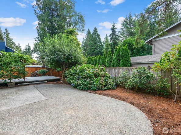 21903 NE 18th Street, Sammamish WA 98074
