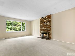 21903 NE 18th Street, Sammamish WA 98074