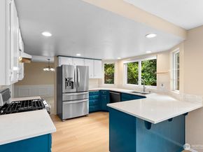 21903 NE 18th Street, Sammamish WA 98074