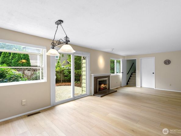 21903 NE 18th Street, Sammamish WA 98074