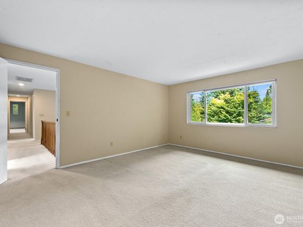 21903 NE 18th Street, Sammamish WA 98074
