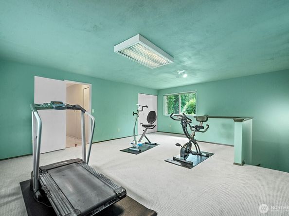 21903 NE 18th Street, Sammamish WA 98074