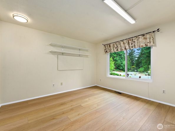 21903 NE 18th Street, Sammamish WA 98074