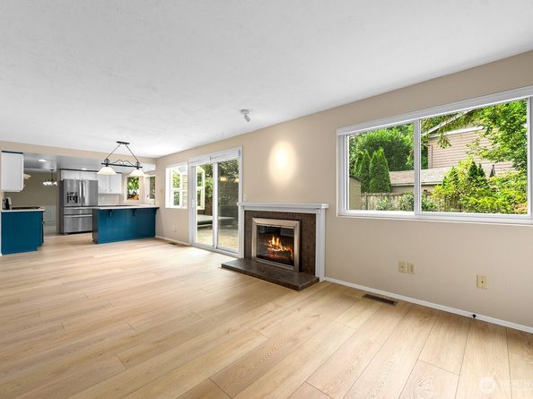 21903 NE 18th Street, Sammamish WA 98074