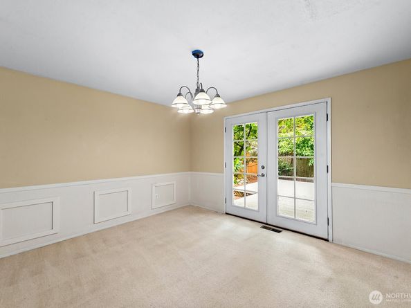 21903 NE 18th Street, Sammamish WA 98074