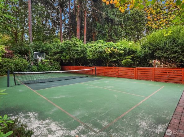 22628 106th Avenue W, Woodway WA 98020