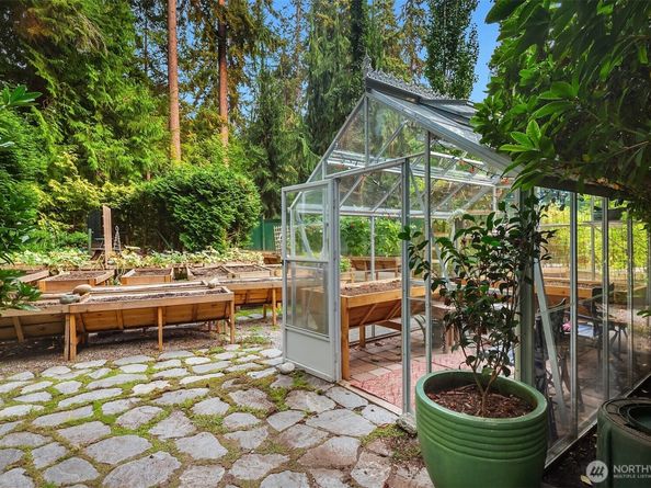22628 106th Avenue W, Woodway WA 98020