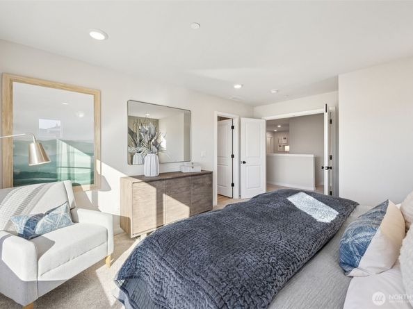 3955 McCormick Village Drive, Bremerton WA 98312