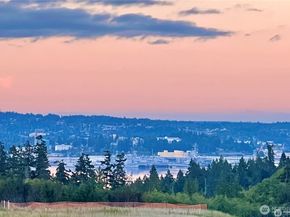 3955 McCormick Village Drive, Bremerton WA 98312