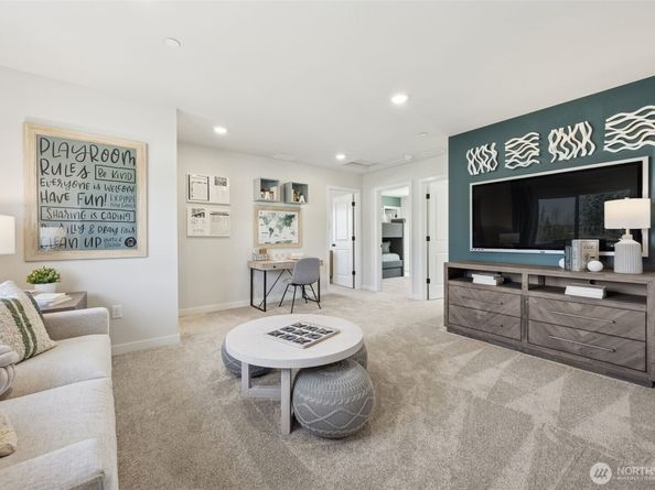 3955 McCormick Village Drive, Bremerton WA 98312