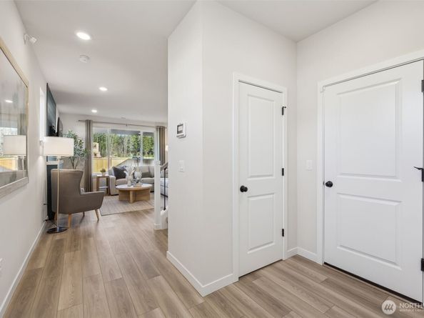 3955 McCormick Village Drive, Bremerton WA 98312