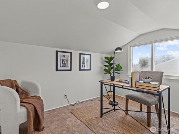 3058 S 200th Street, SeaTac WA 98198