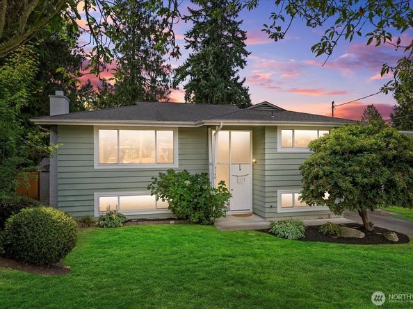 5106 241st Street SW, Mountlake Terrace WA 98043