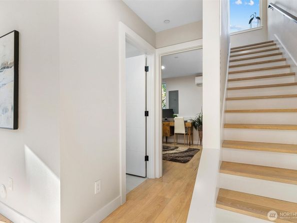7142 47th Avenue SW, Seattle WA 98136