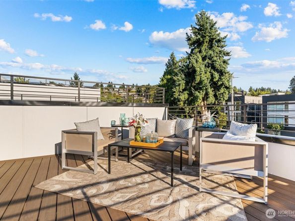 7142 47th Avenue SW, Seattle WA 98136