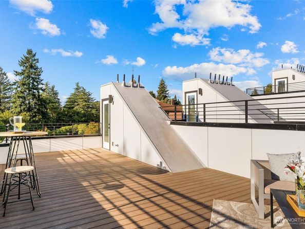 7142 47th Avenue SW, Seattle WA 98136
