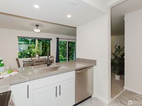 2949 SE Mile Hill Drive C2, Port Orchard WA 98366