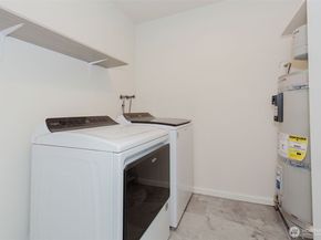 2949 SE Mile Hill Drive C2, Port Orchard WA 98366