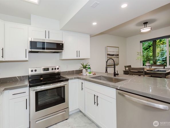 2949 SE Mile Hill Drive C2, Port Orchard WA 98366