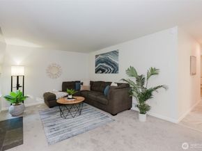 2949 SE Mile Hill Drive C2, Port Orchard WA 98366