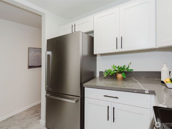 2949 SE Mile Hill Drive C2, Port Orchard WA 98366