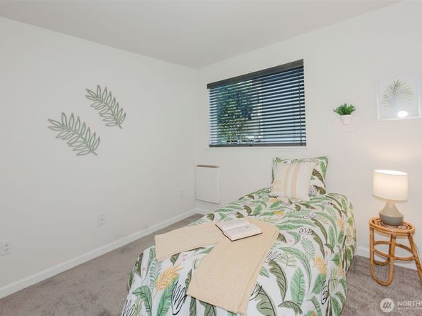 2949 SE Mile Hill Drive C2, Port Orchard WA 98366