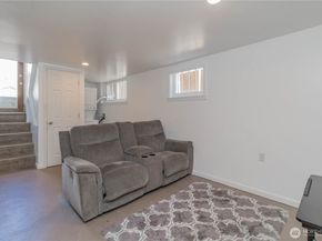 319 1st Street NE, Auburn WA 98002
