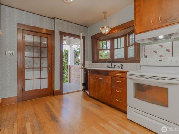 319 1st Street NE, Auburn WA 98002