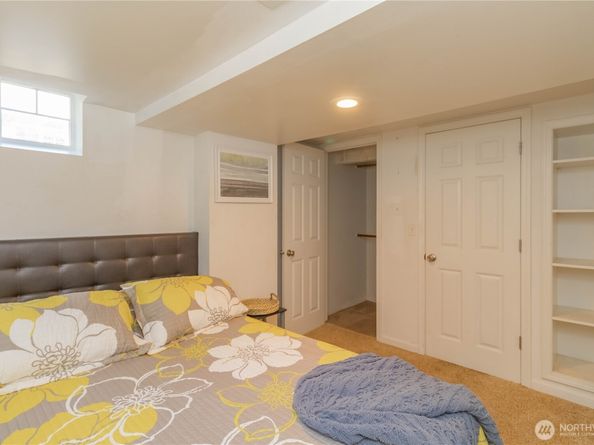 319 1st Street NE, Auburn WA 98002