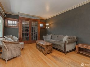 319 1st Street NE, Auburn WA 98002