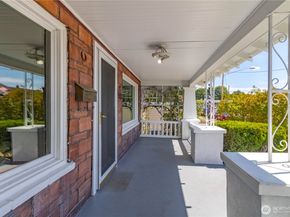 319 1st Street NE, Auburn WA 98002