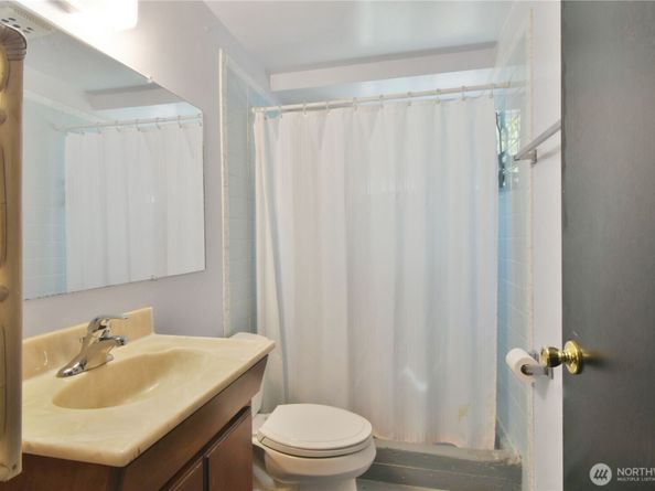 4820 228th Street SW, Mountlake Terrace WA 98043