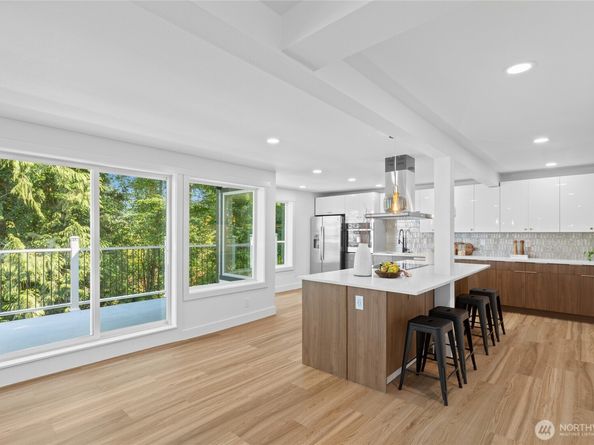 14538 38th Avenue NE, Lake Forest Park WA 98155