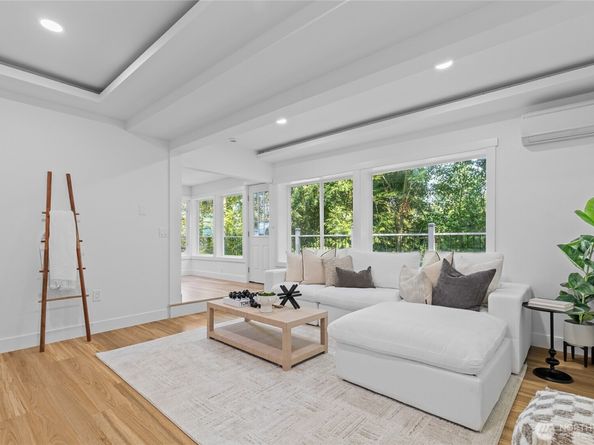 14538 38th Avenue NE, Lake Forest Park WA 98155