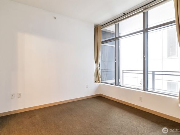 1000 1ST Avenue 1603, Seattle WA 98104