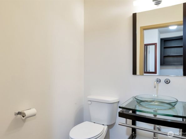 1000 1ST Avenue 1603, Seattle WA 98104