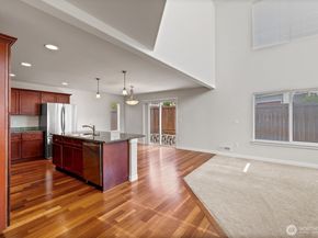 2516 192nd Place SW, Lynnwood WA 98036
