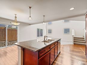 2516 192nd Place SW, Lynnwood WA 98036