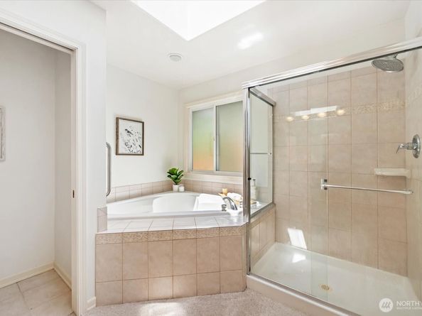 9206 NE 126th Place, Kirkland WA 98034