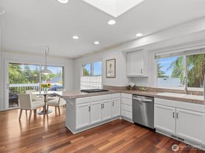 9206 NE 126th Place, Kirkland WA 98034