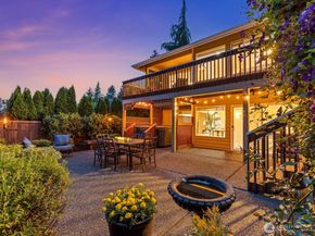 9206 NE 126th Place, Kirkland WA 98034
