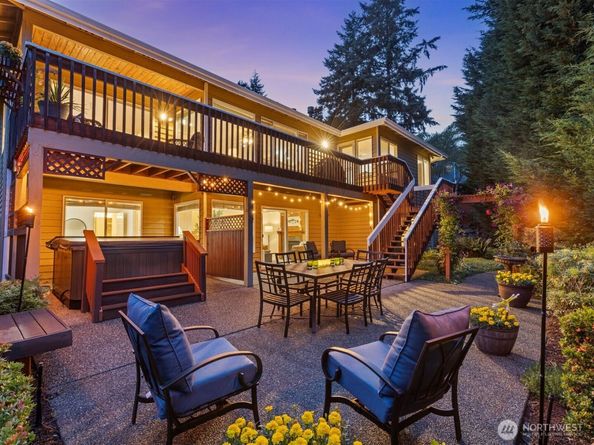 9206 NE 126th Place, Kirkland WA 98034