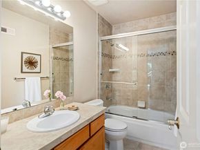 9206 NE 126th Place, Kirkland WA 98034